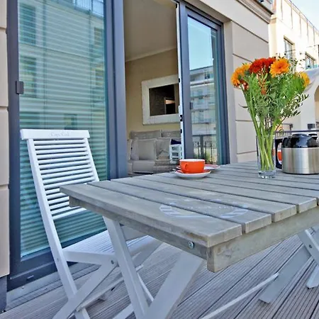 Apartment Bernstein *