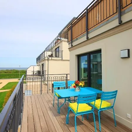 Bernstein Apartment *